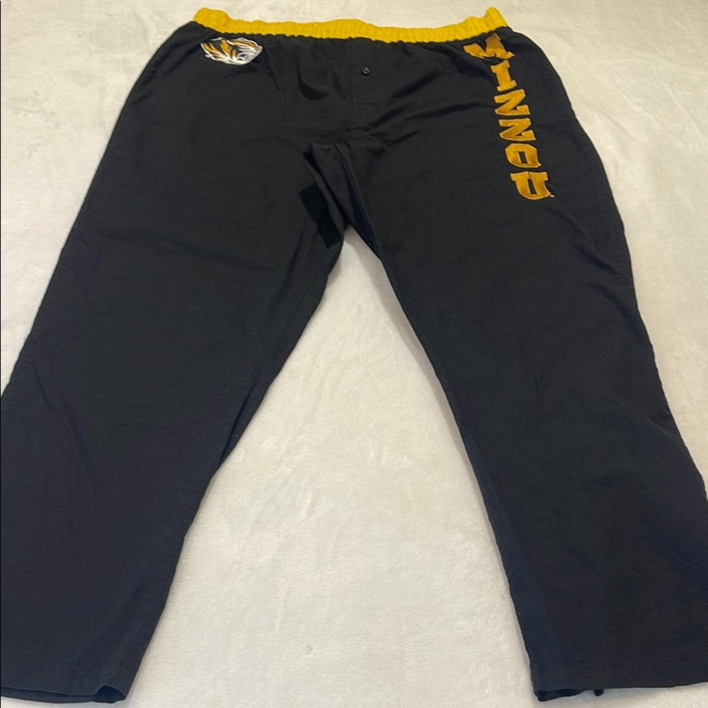 MIZZOU SIDELINE SLEEPWEAR SIZE L Black and Gold Men's Pants